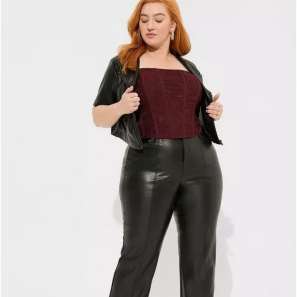 NWOT Torrid Lace Corset Top size 3 - Picture 2 of 3